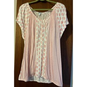 Old Navy 2x Short Sleeve Shirt. Never Worn